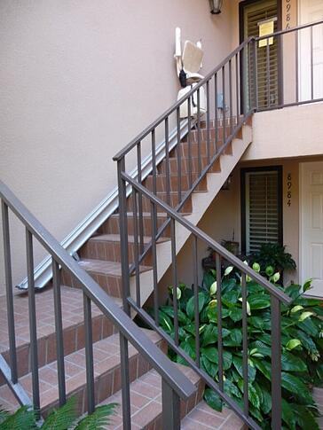 Outdoor stairlift